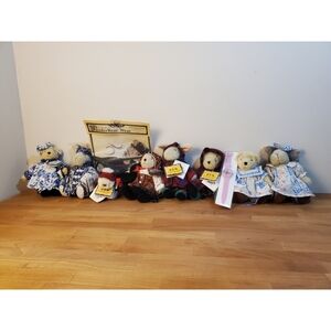 *SOLD* 10 Piece Muffy Vanderbear Hoppy Vanderhare Lot Adirondack Garden Bear